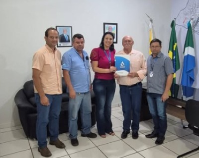 Imagem da notícia Em reunião com Prefeito Juvenal, Sanesul apresenta projeto de 100% de esgoto e novo poço artesiano em Figueirão